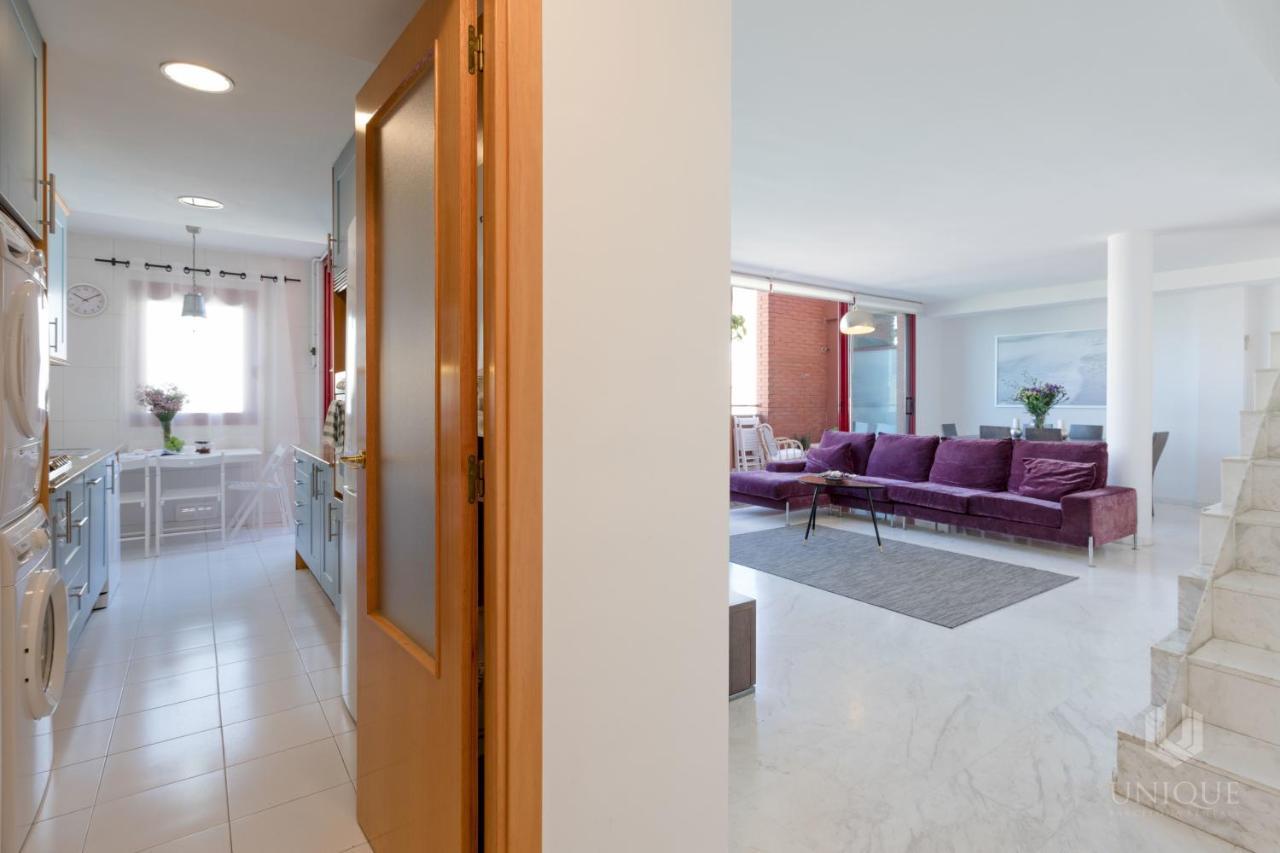 Unique Rentals - Stylish Seafront Duplex Barcellona Esterno foto
